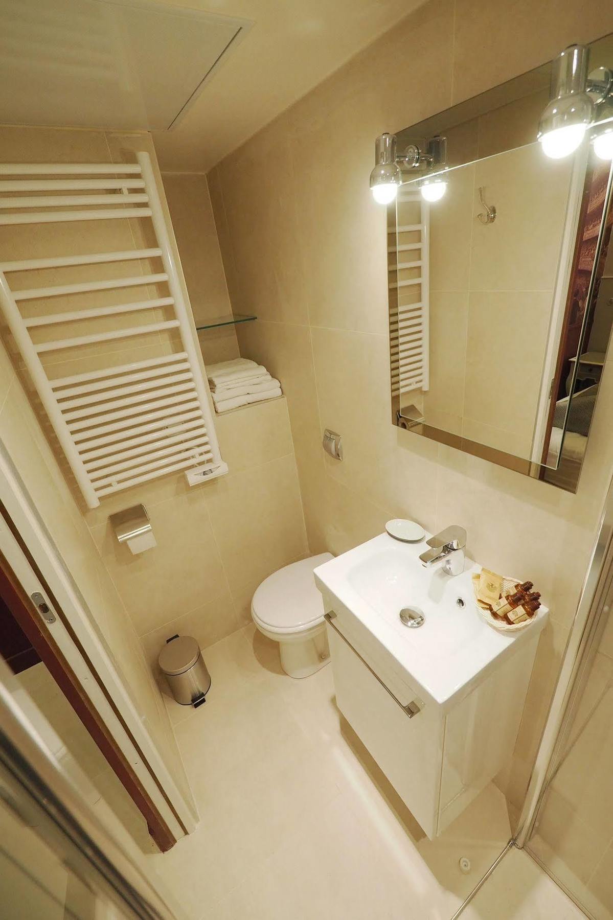 Palais Royal Chicsuites Paris Exteriör bild