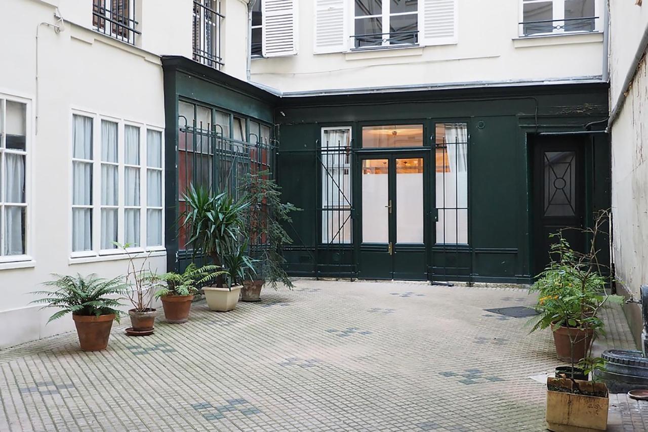 Palais Royal Chicsuites Paris Exteriör bild
